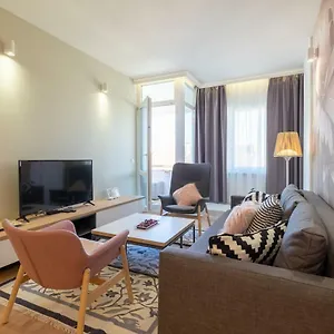 Apartment Vitosha Blvd Luxury 2-bedroom, 2-bathroom With Balcony, Sofia